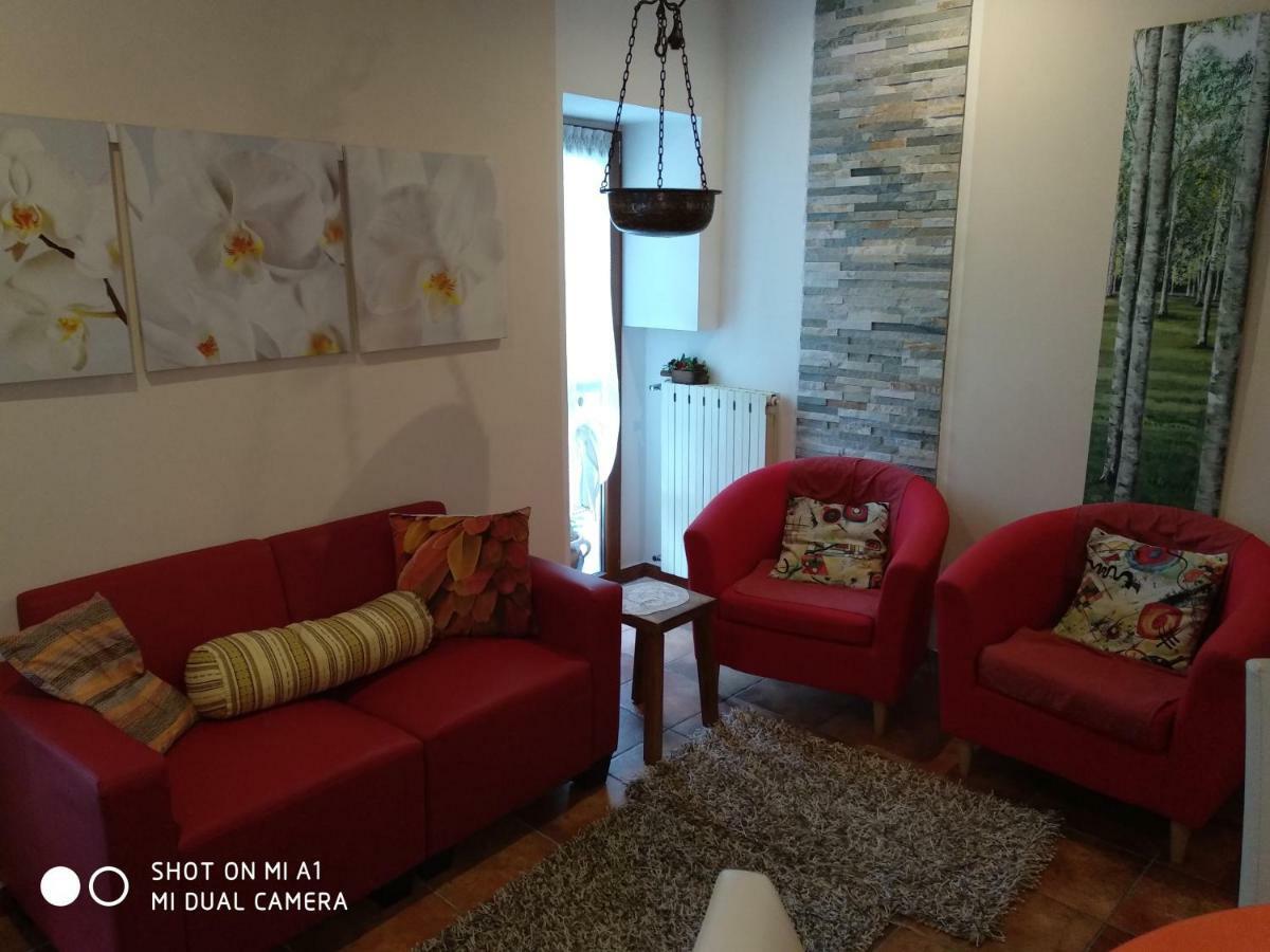 ペッラ Casa Luciaヴィラ エクステリア 写真