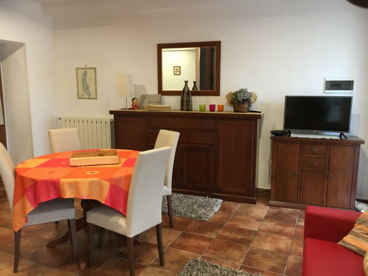 ペッラ Casa Luciaヴィラ エクステリア 写真