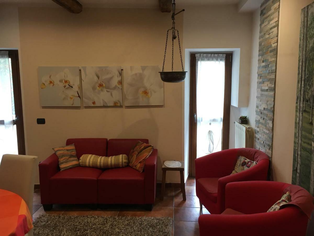 ペッラ Casa Luciaヴィラ エクステリア 写真